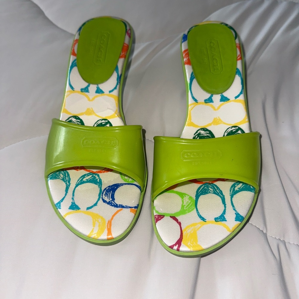 Nichelle coach kitten heels - Picture 2 of 8